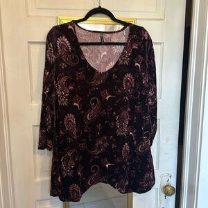 Bleeker and McDougal purple paisley velvet tunic style top size XL
